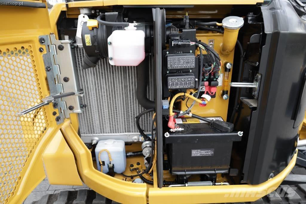 CAT 302.7 CR ミニ油圧ショベル 7t以下（ミニユンボ・ミニディガー）