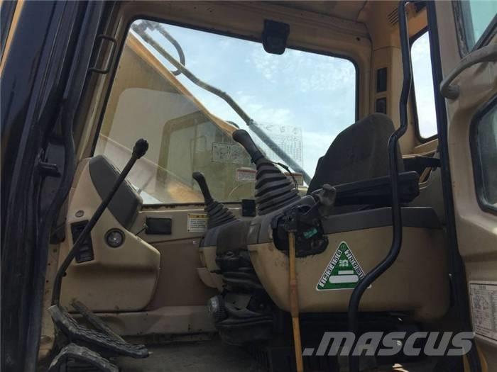 CAT 325 B 大型油圧ショベル12t以上（パワーショベル・ユンボ）