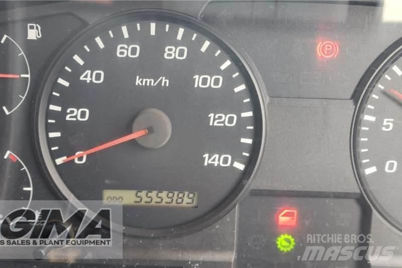 Fuso FM16-270 6x2 その他トラック