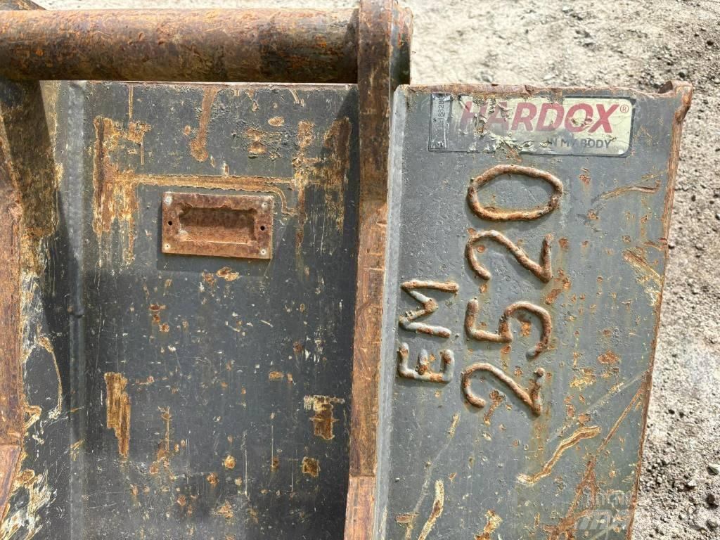 Kobelco SK 75 SR-3E 中型油圧ショベル 7ｔ-12ｔ（ユンボ・パワーショベル・バックホー）