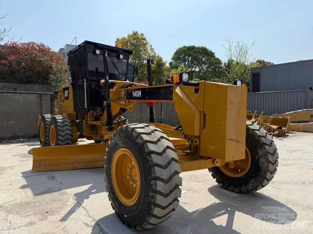 CAT 140 H モーターグレーダー