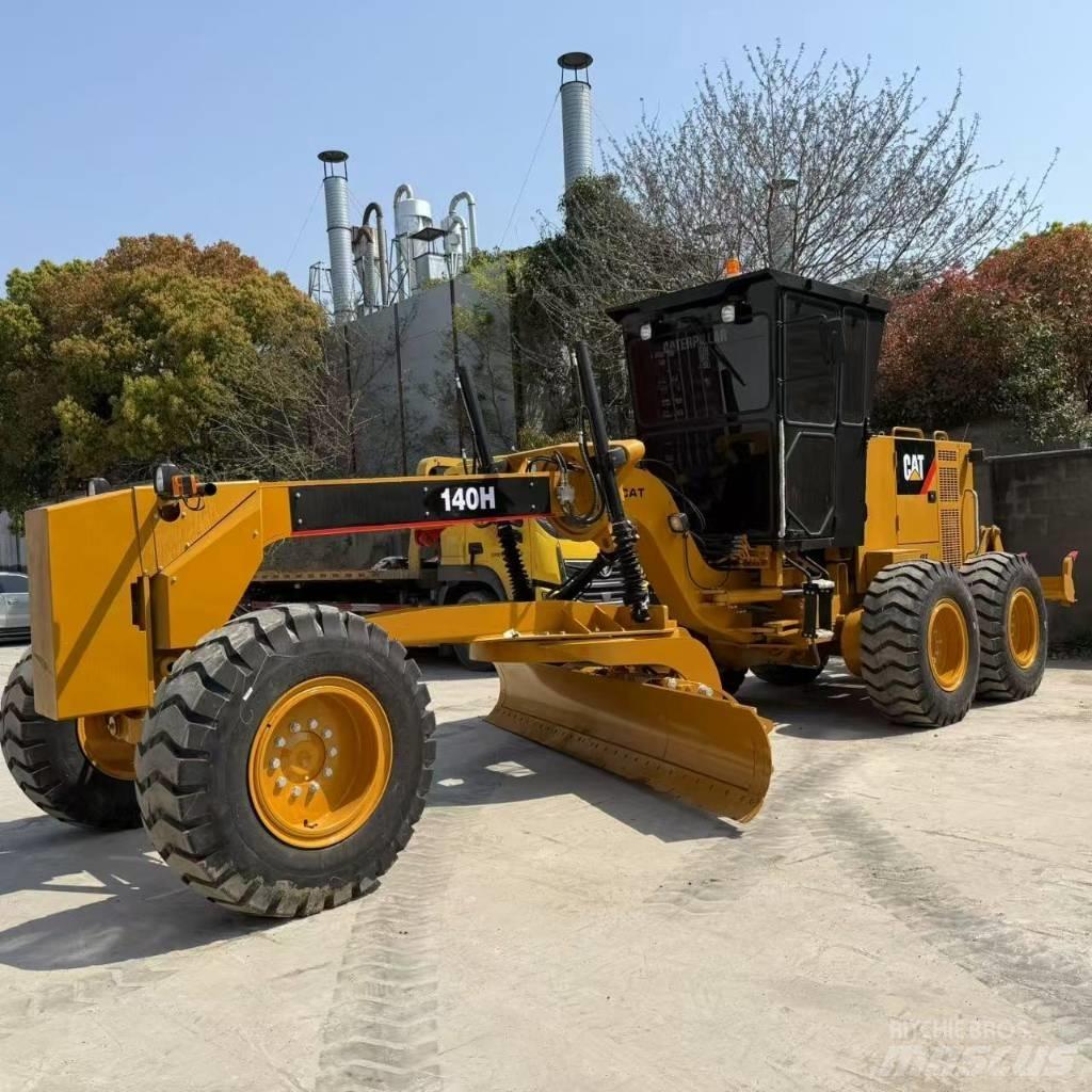 CAT 140 H モーターグレーダー