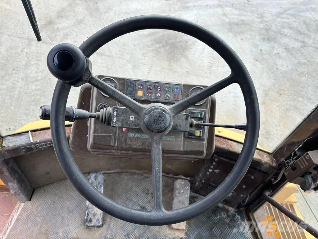 Hydrema 910 アーティキュレート式ダンプトラック