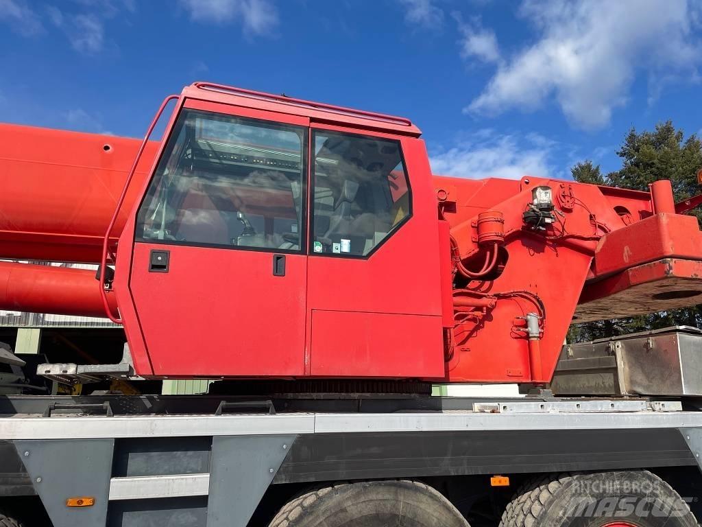 Liebherr LTM 1080-1 オールテレーンクレーン