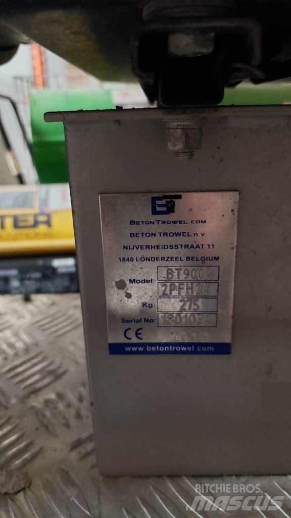 BT BT 900 2PFH24 コンクリートフィニッシャ