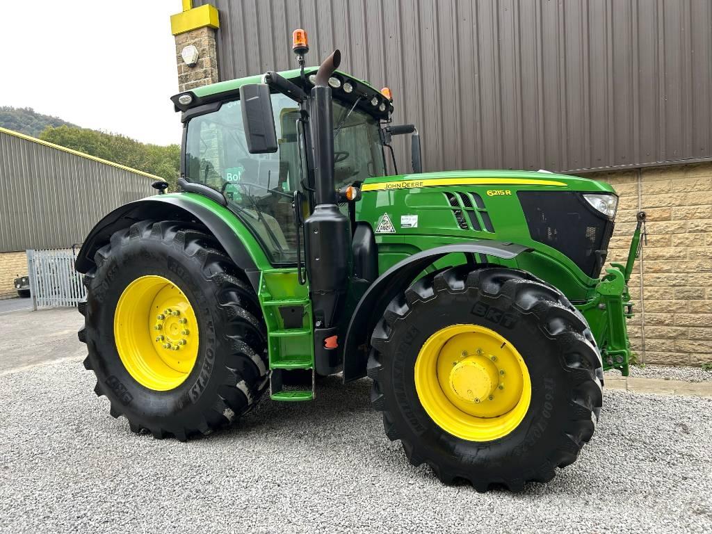 John Deere 6215R トラクター