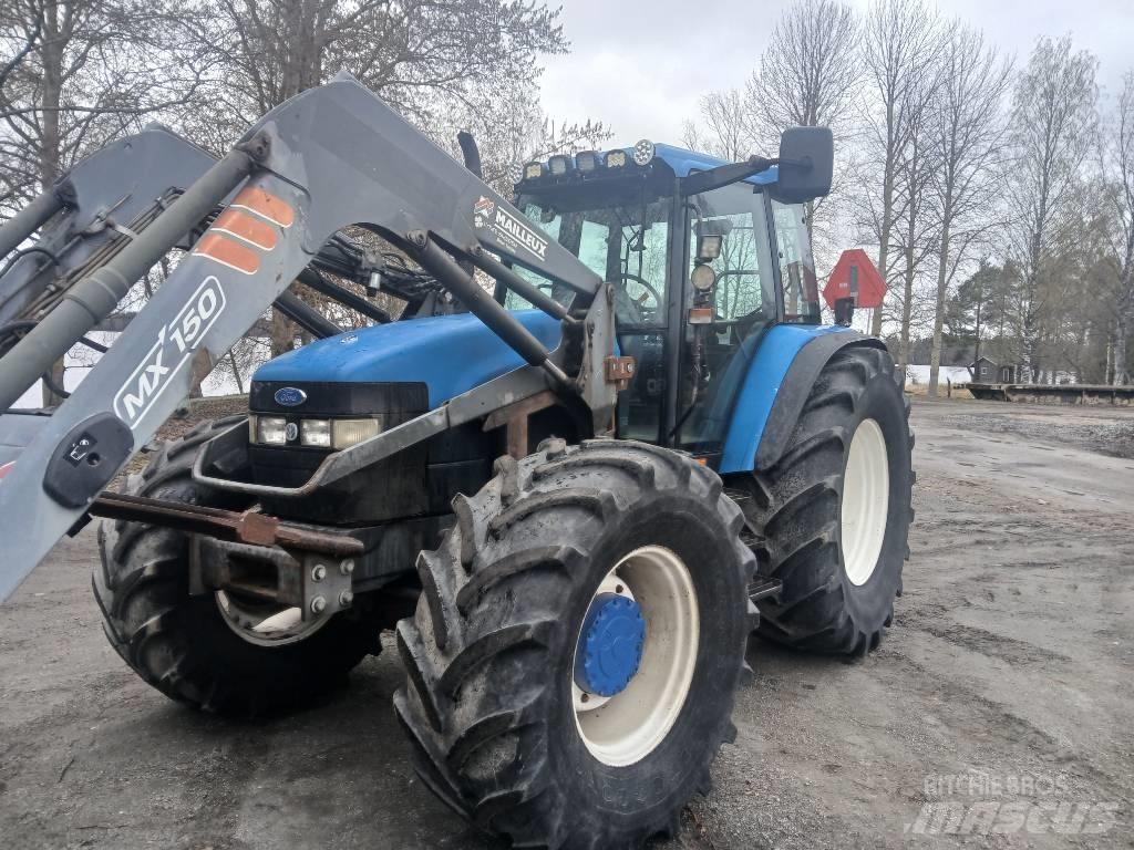 New Holland 8360 RC トラクター