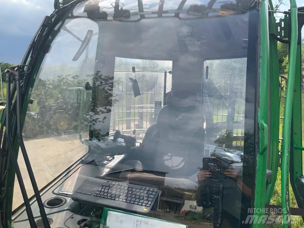 John Deere 1510 E フォワーダー