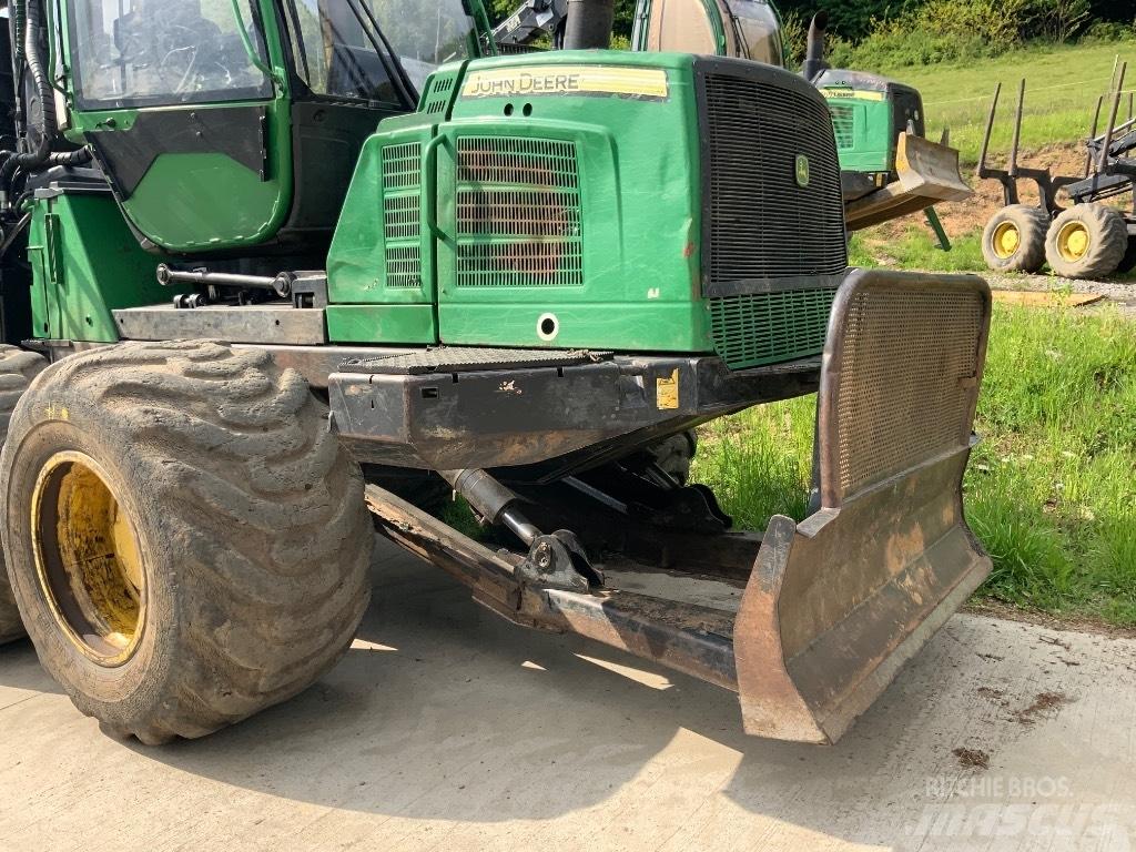 John Deere 1510 E フォワーダー
