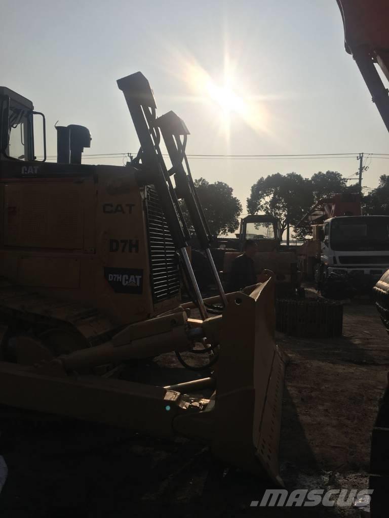 CAT D7H ブルドーザー