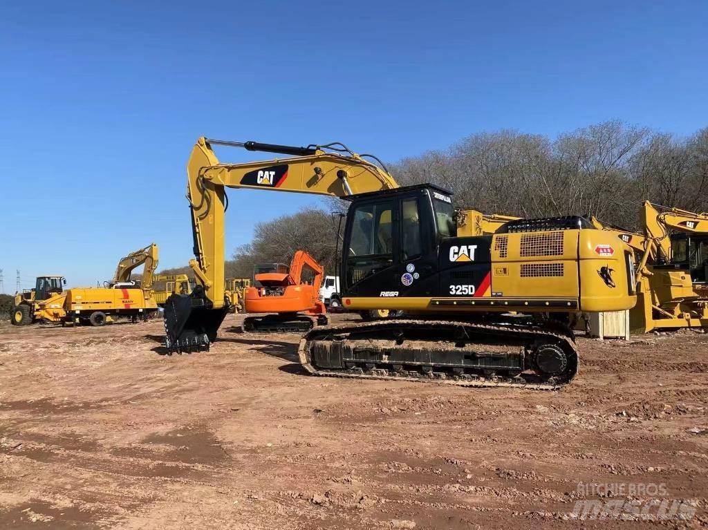 CAT 325 D L 大型油圧ショベル12t以上（パワーショベル・ユンボ）
