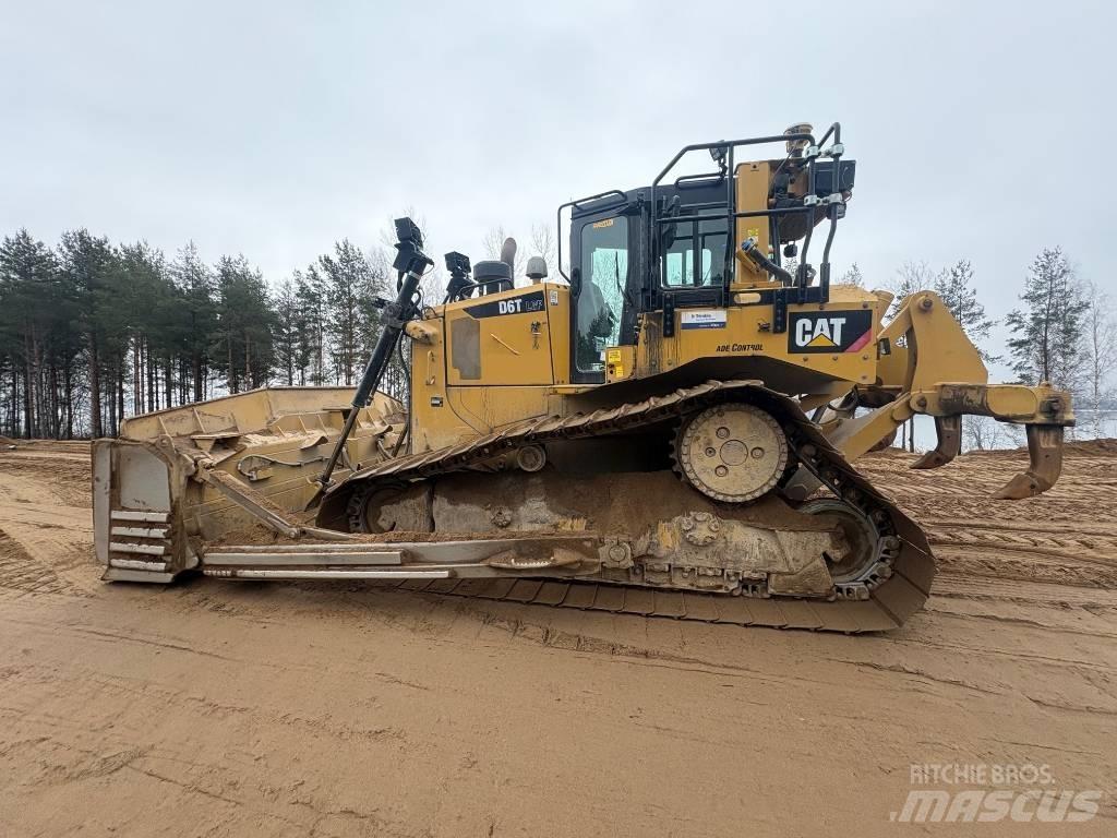 CAT D 6 T LGP ブルドーザー