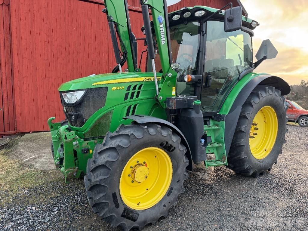 John Deere 6130 R トラクター