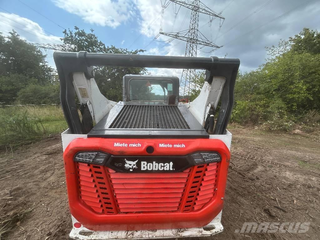 Bobcat T76 クローラーローダー
