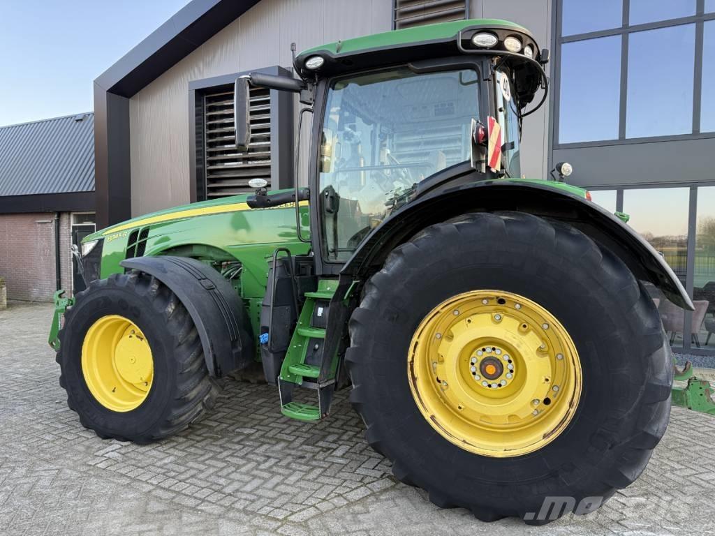 John Deere 8345 R トラクター