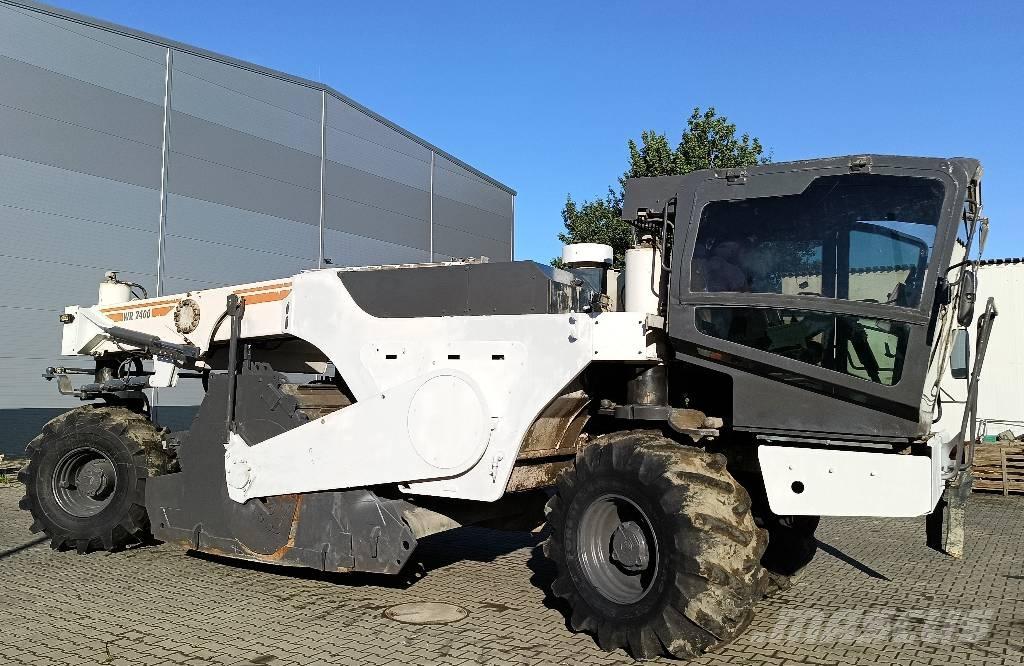 Wirtgen WR 2400 アスファルトリサイクルマシン