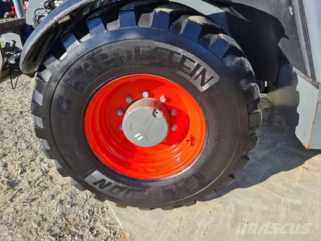 CLAAS Scorpion 9055 テレスコーピックハンドラー