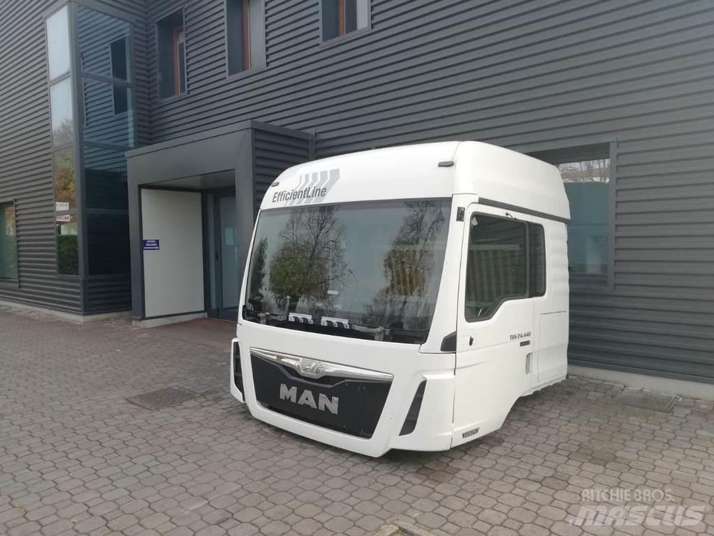 MAN TGS LX EURO 6 キャビン及び内装