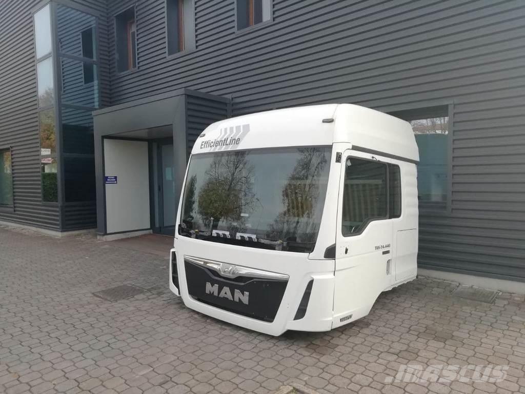MAN TGS LX EURO 6 キャビン及び内装