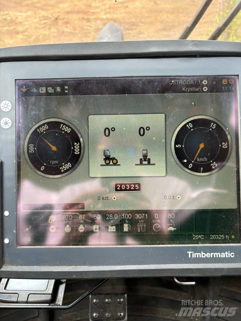 John Deere 810 E フォワーダー