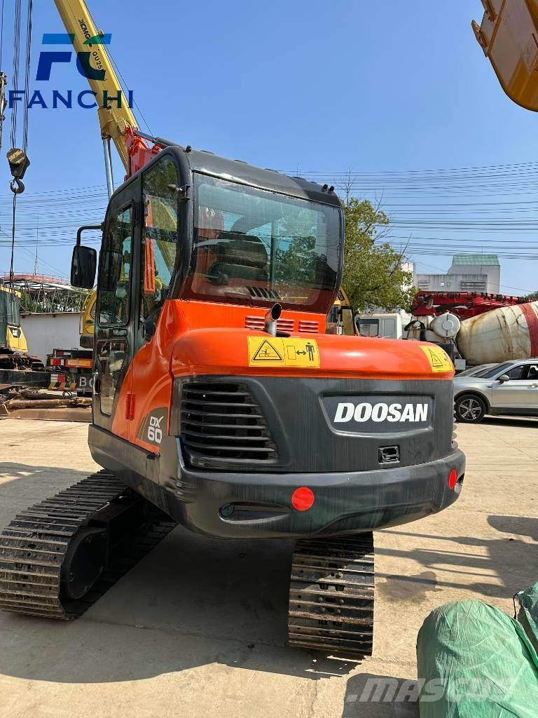 Doosan DX 60-9 C 大型油圧ショベル12t以上（パワーショベル・ユンボ）