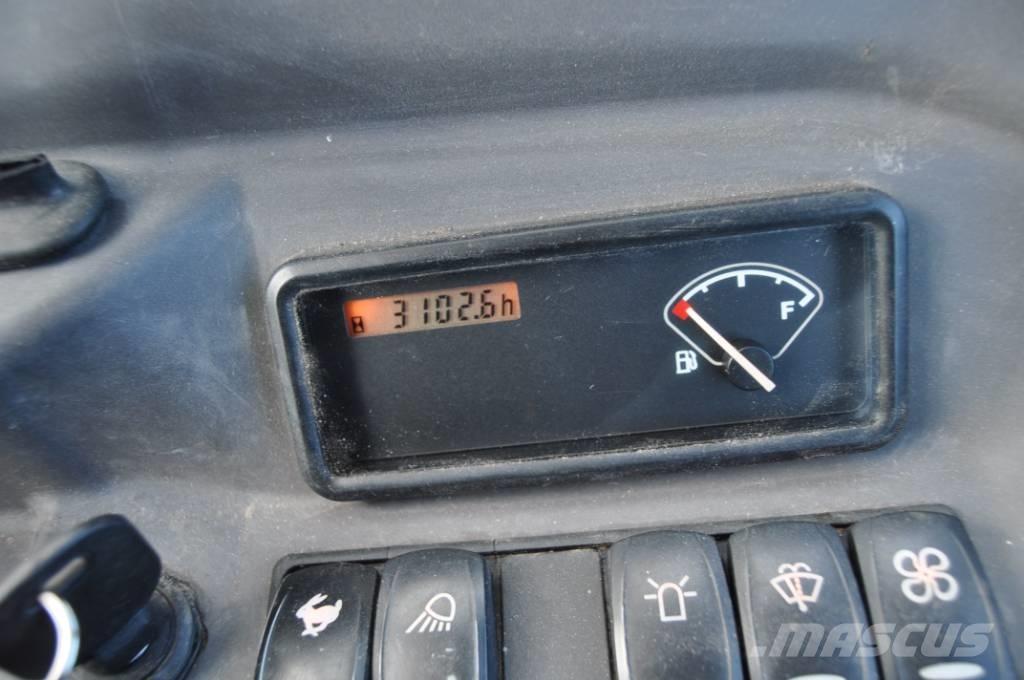 Volvo EC 27 D ミニ油圧ショベル 7t以下（ミニユンボ・ミニディガー）