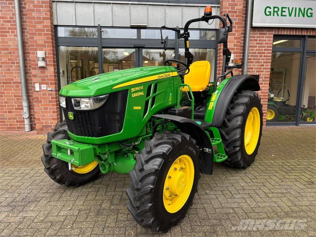 John Deere 5050E トラクター