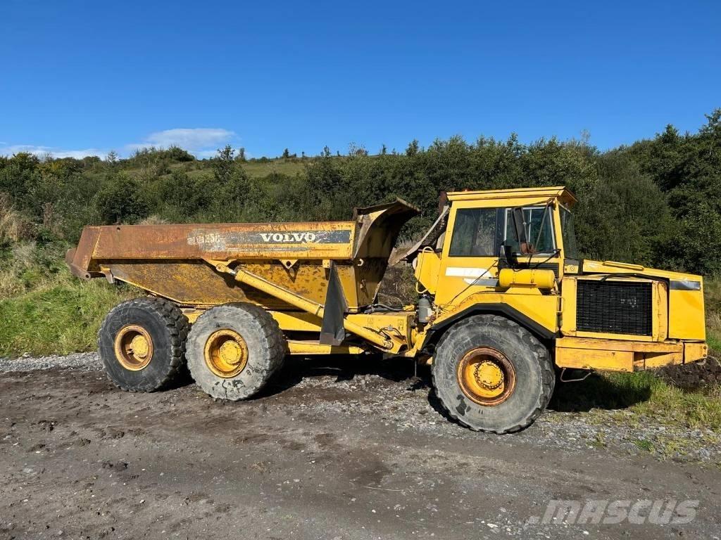Volvo A 25 C アーティキュレート式ダンプトラック
