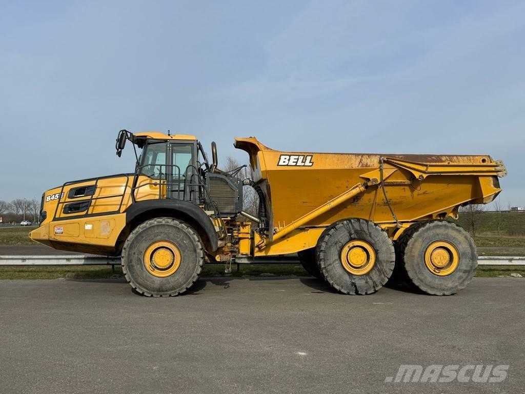 Bell B45E 6x6 アーティキュレート式ダンプトラック