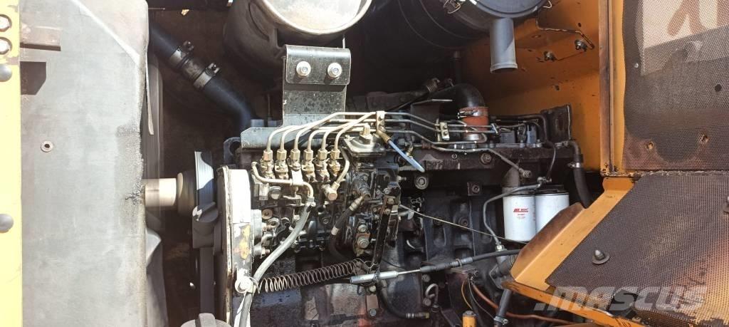 CASE 821 C ホイールローダー・タイヤショベル