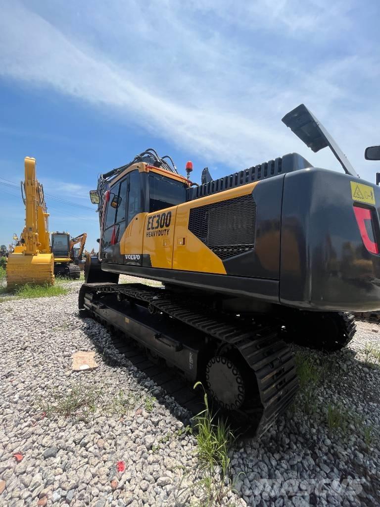 Volvo EC 300 大型油圧ショベル12t以上（パワーショベル・ユンボ）