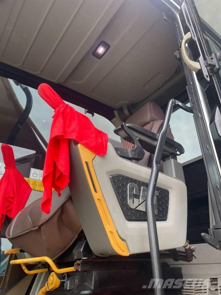 CAT 330GC 大型油圧ショベル12t以上（パワーショベル・ユンボ）