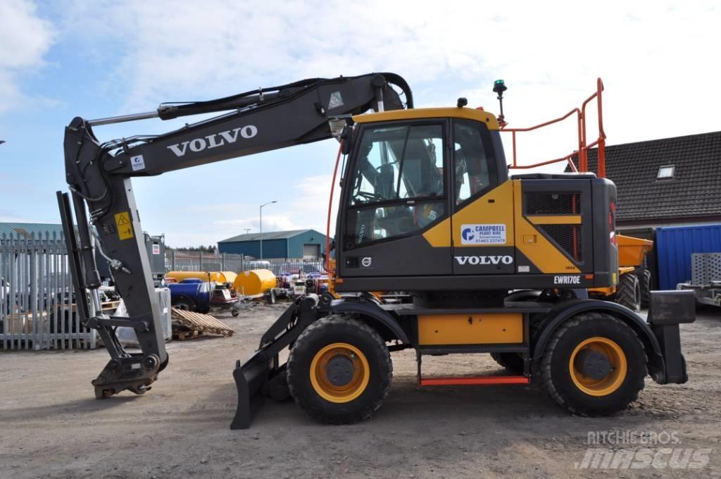Volvo EWR 170 ホイール式油圧ショベル（パワーショベル・ユンボ・バックホー）