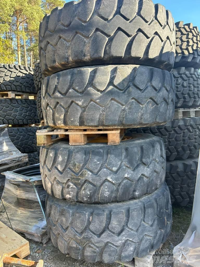 Goodyear 20,5R25 GP4 ホイールローダー・タイヤショベル