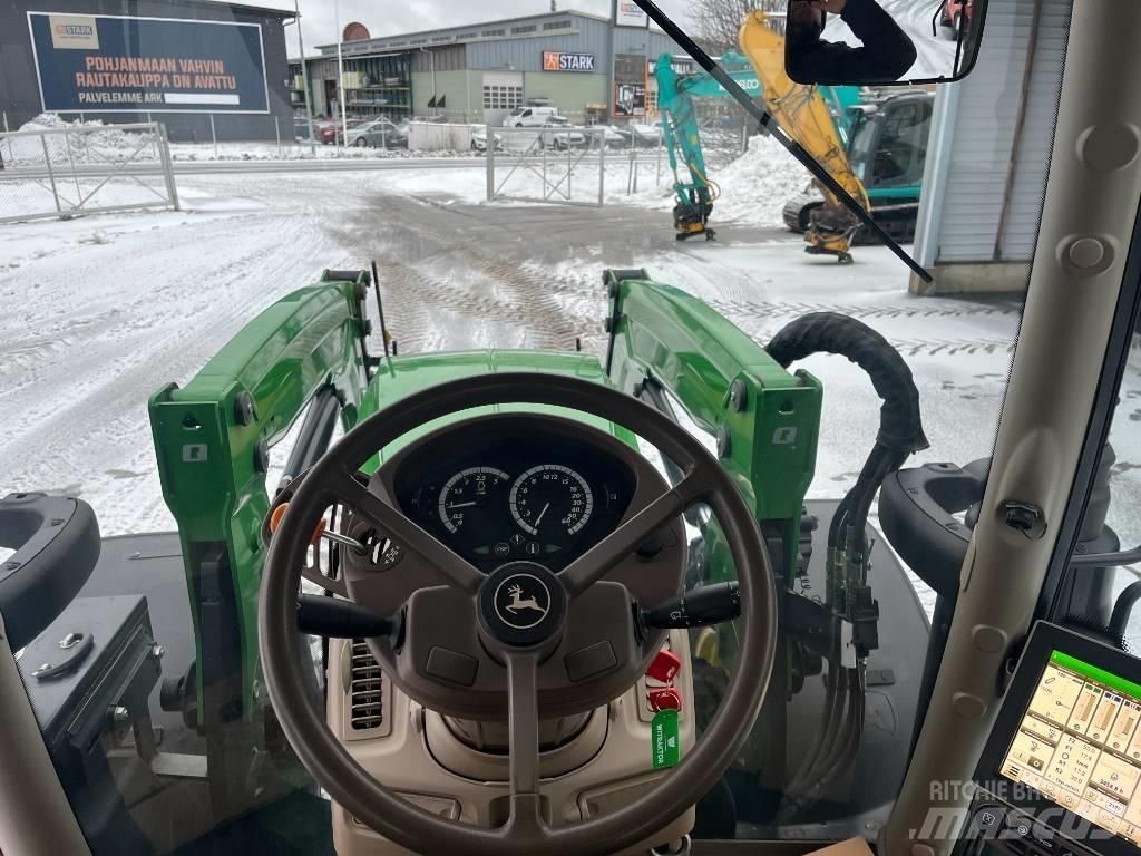 John Deere 6130 R トラクター