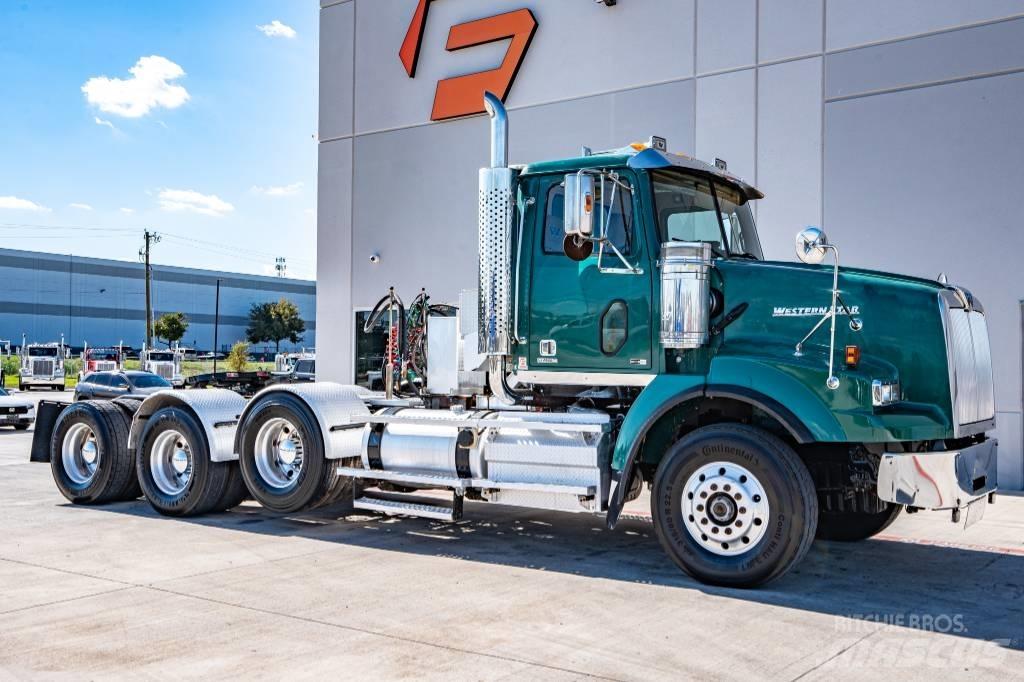 Western Star 4900 SB 中古トラクターヘッド | トレーラーヘッド