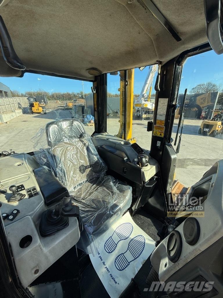 CAT D 6 N LGP ブルドーザー