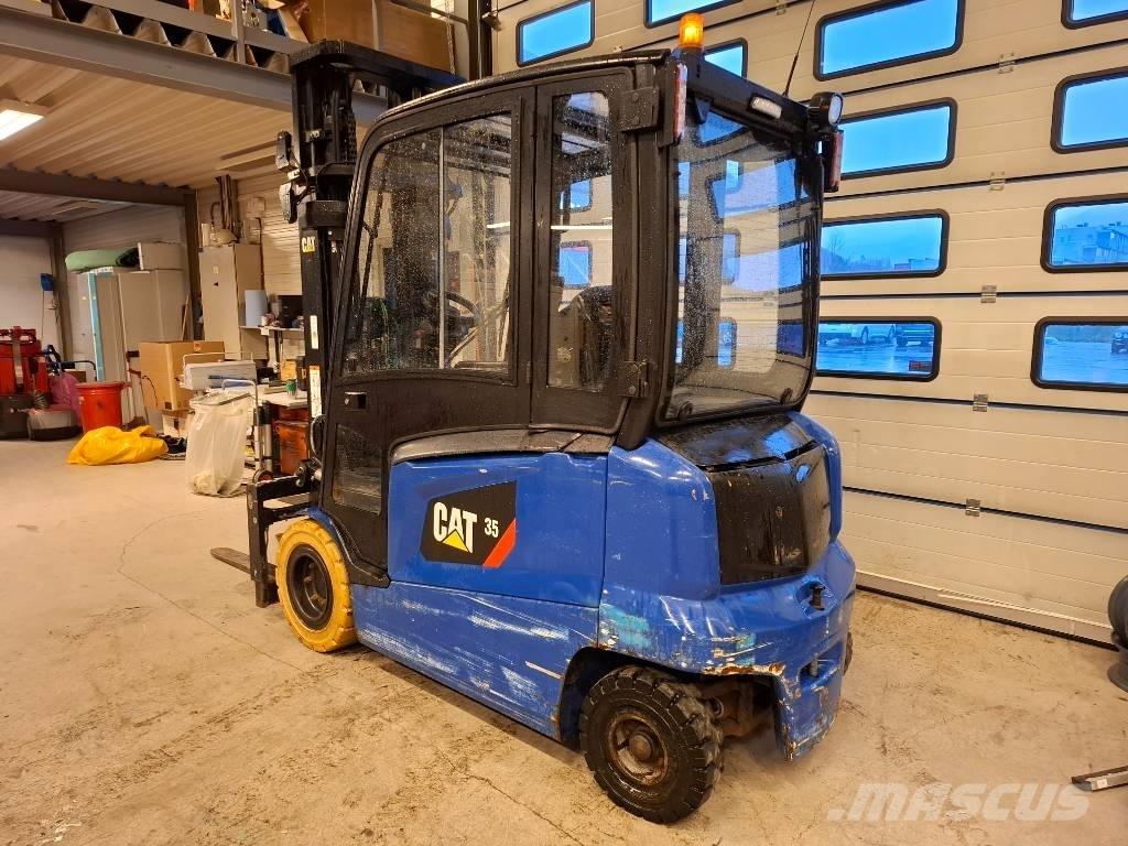 CAT EP35N バッテリーフォークリフト