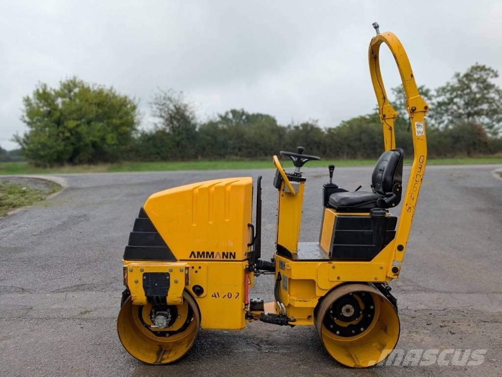 Ammann AV 20-2 タンデムローラ