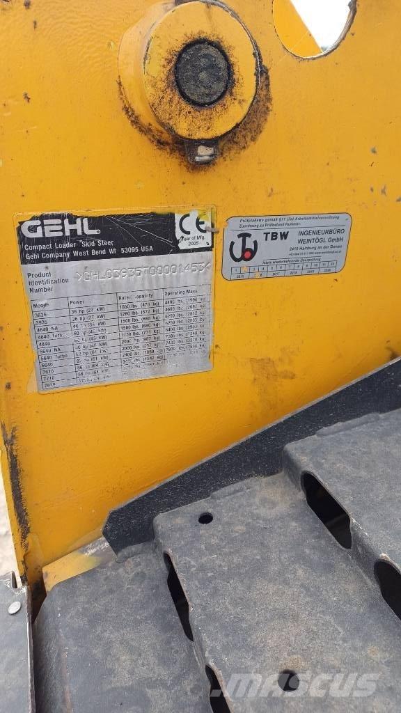 Gehl 3935 スキッドステアローダー