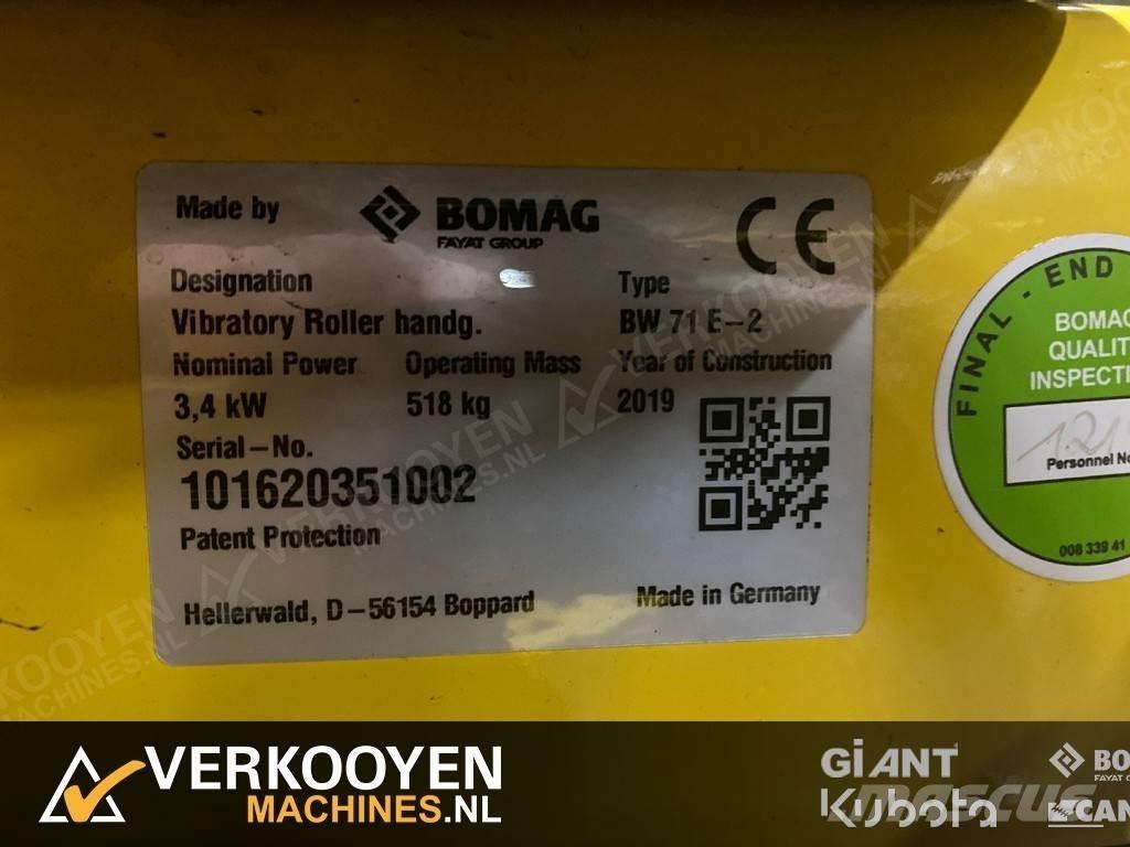 Bomag BW71E-2 タイヤローラ