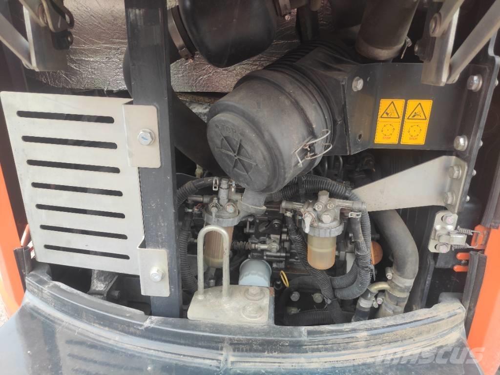 Hitachi ZX 26 U-6 ミニ油圧ショベル 7t以下（ミニユンボ・ミニディガー）