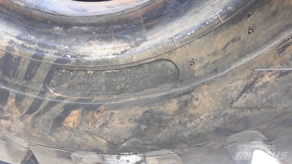 Goodyear 29.5-29 L3 タイヤ、ホイル、リム