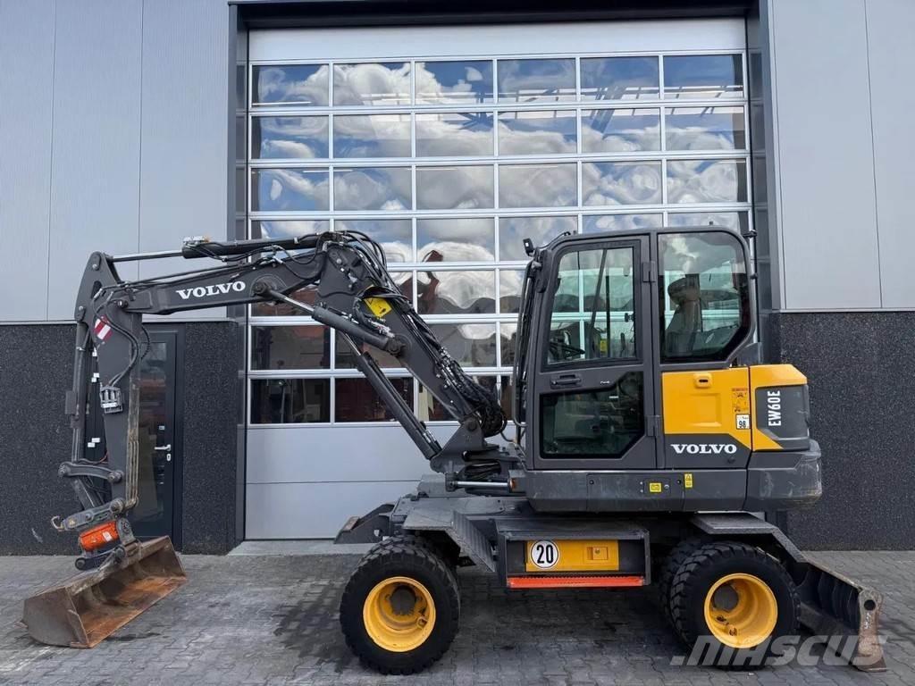 Volvo EW60E | A/C 中型油圧ショベル 7ｔ-12ｔ（ユンボ・パワーショベル・バックホー）