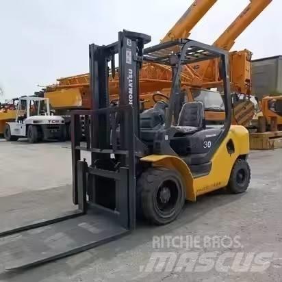 Komatsu 30 ディーゼル・軽油
