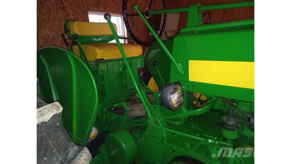John Deere 620 トラクター