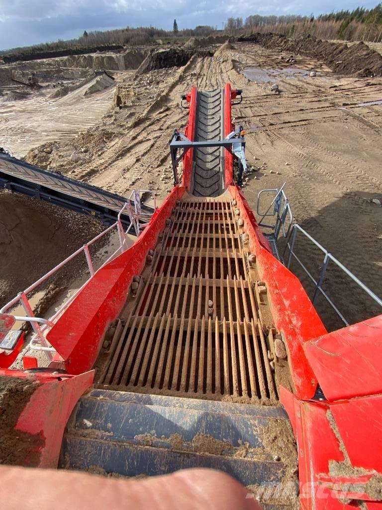 Finlay 883+ 自走式スクリーン