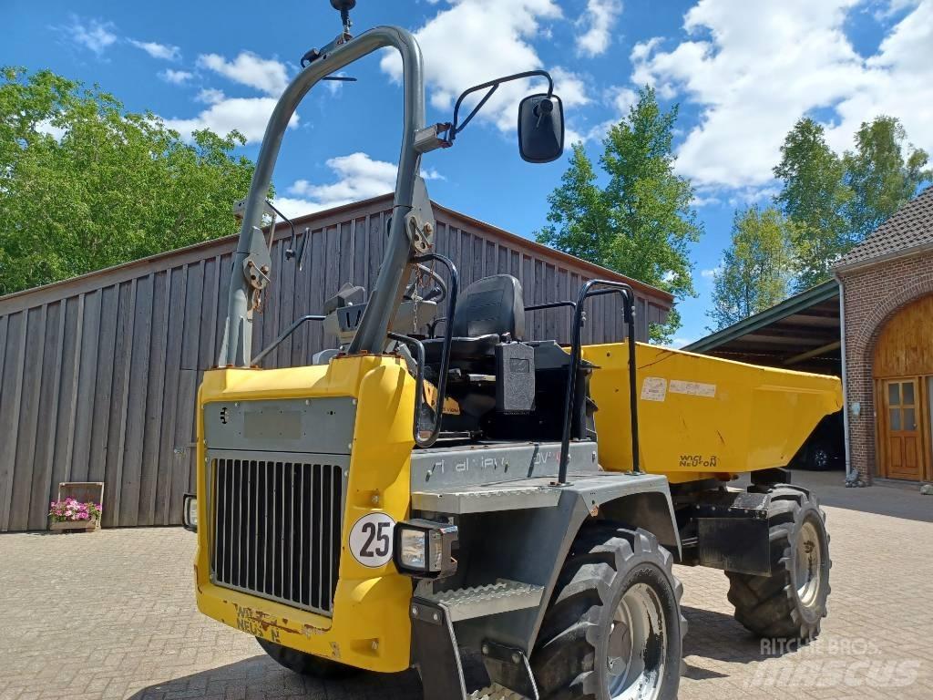 Wacker Neuson DW 60 サイト　ダンプ