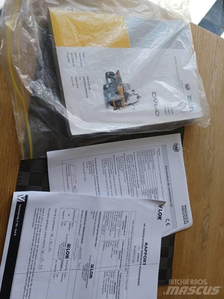 Wacker Neuson DW 60 サイト　ダンプ