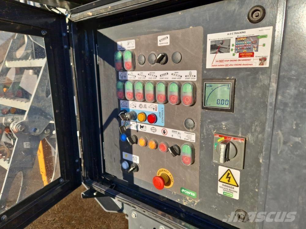 Barford 750J RS 自走式クラッシャー